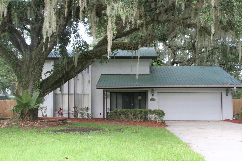 855 Dolphin Avenue Kissimmee FL 34744