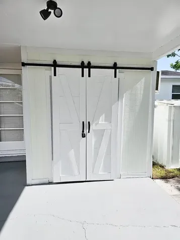 1219 54th Avenue N St Petersburg FL 33703
