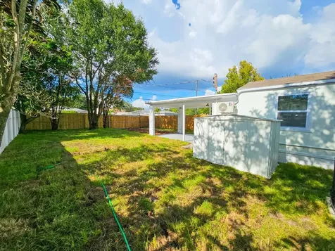 1219 54th Avenue N St Petersburg FL 33703