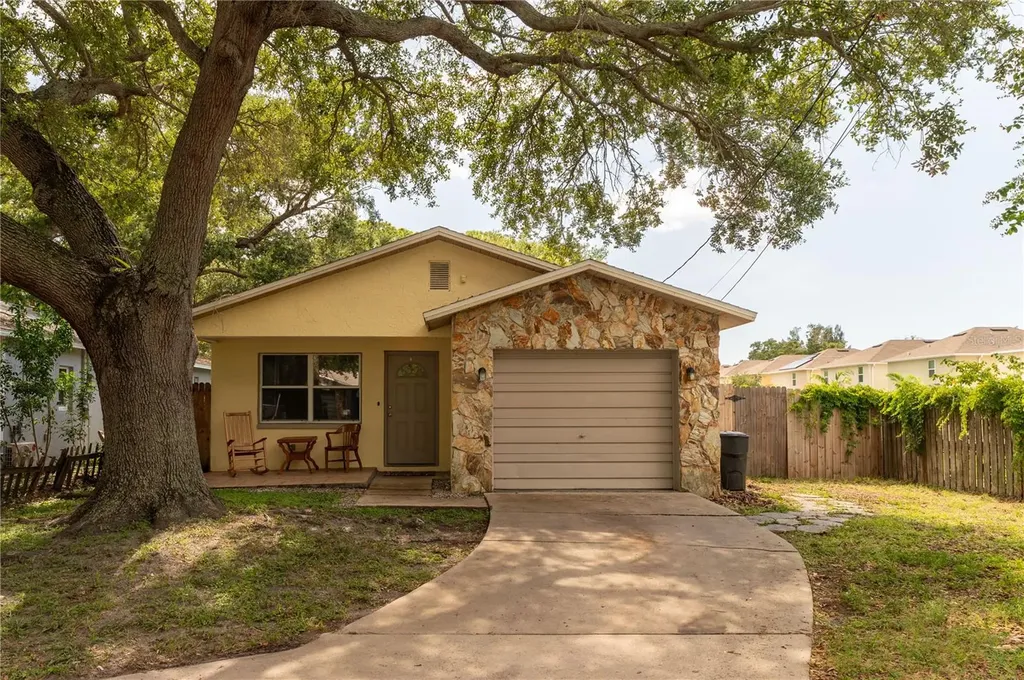 7990 59th Street N Pinellas Park FL 33781
