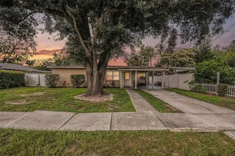 2529 N Habana Place Tampa FL 33618