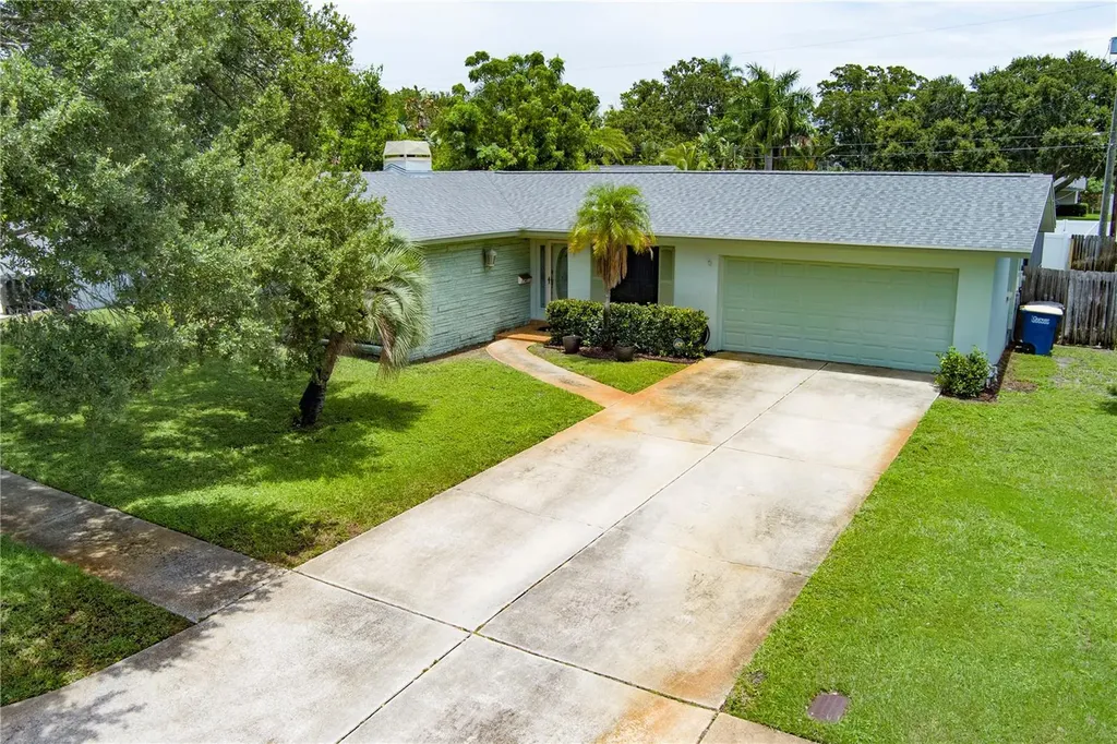 1329 Moreland Drive Clearwater FL 33764