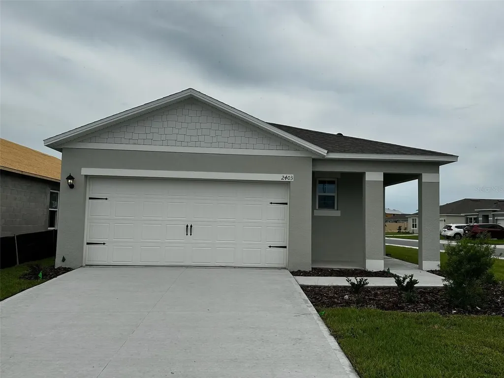 2403 Ribbon Fall Avenue Davenport FL 33837