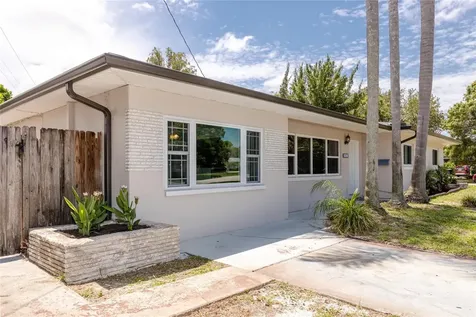6248 17th Avenue N St Petersburg FL 33710