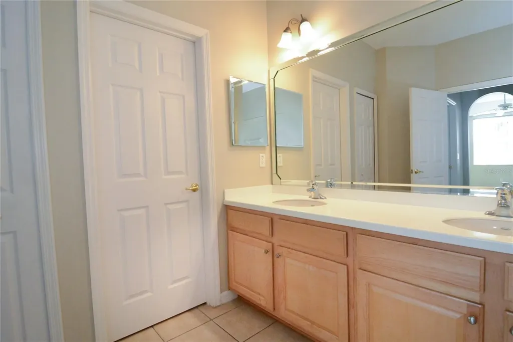 9447 Myrtle Creek Lane Orlando FL 32832