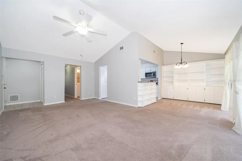 5301 White Cliff Lane Orlando FL 32812