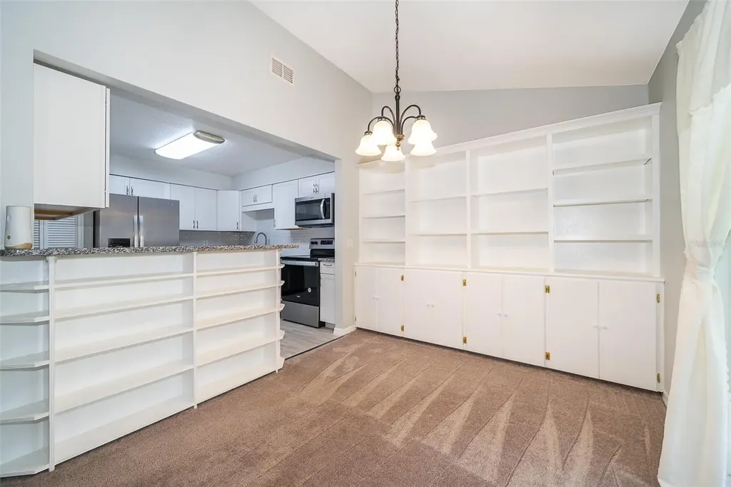5301 White Cliff Lane Orlando FL 32812