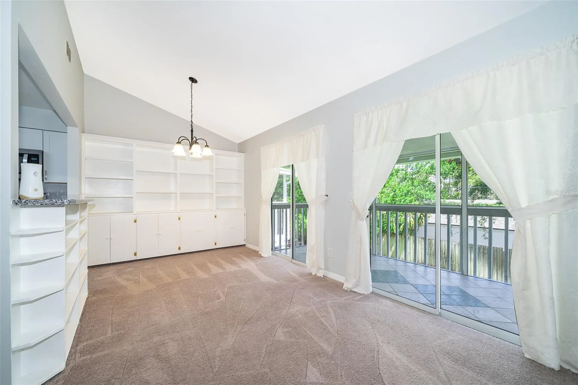 5301 White Cliff Lane Orlando FL 32812