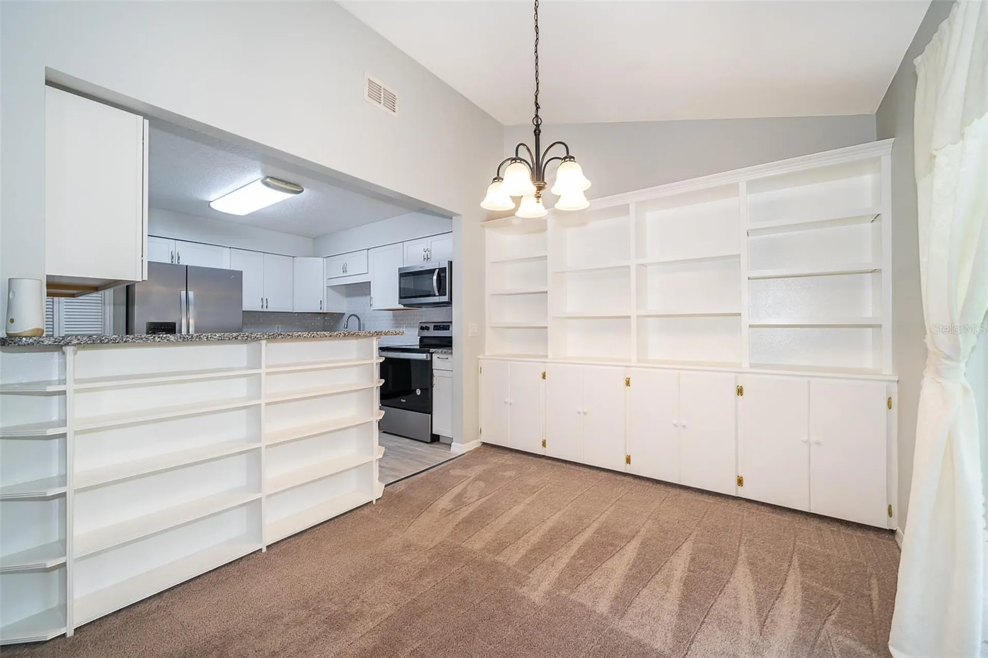 5301 White Cliff Lane Orlando FL 32812