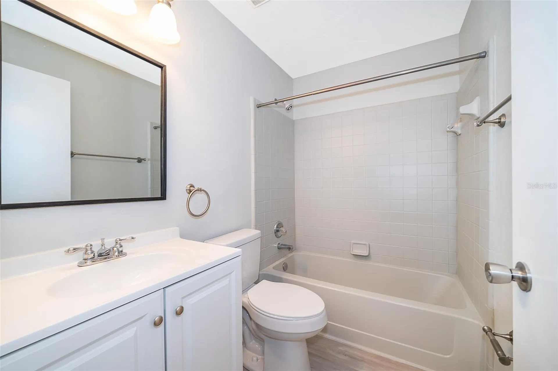5301 White Cliff Lane Orlando FL 32812