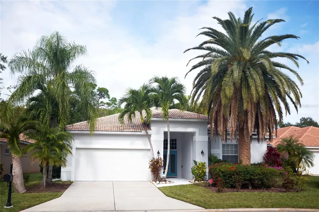 4888 Sabal Lake Circle Sarasota FL 34238
