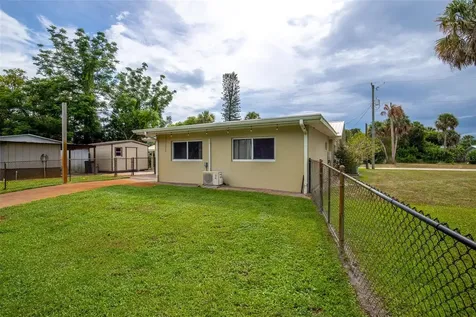 9565 SW Adams Street Okeechobee FL 34974