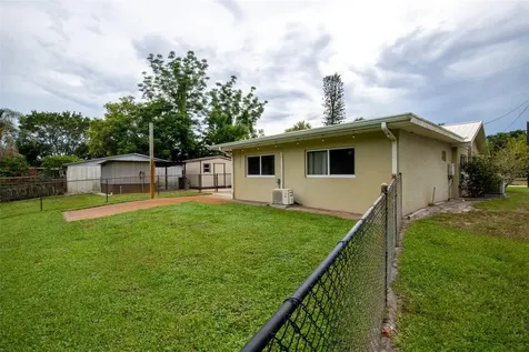 9565 SW Adams Street Okeechobee FL 34974