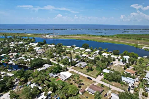 9565 SW Adams Street Okeechobee FL 34974