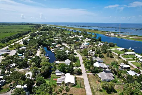 9565 SW Adams Street Okeechobee FL 34974
