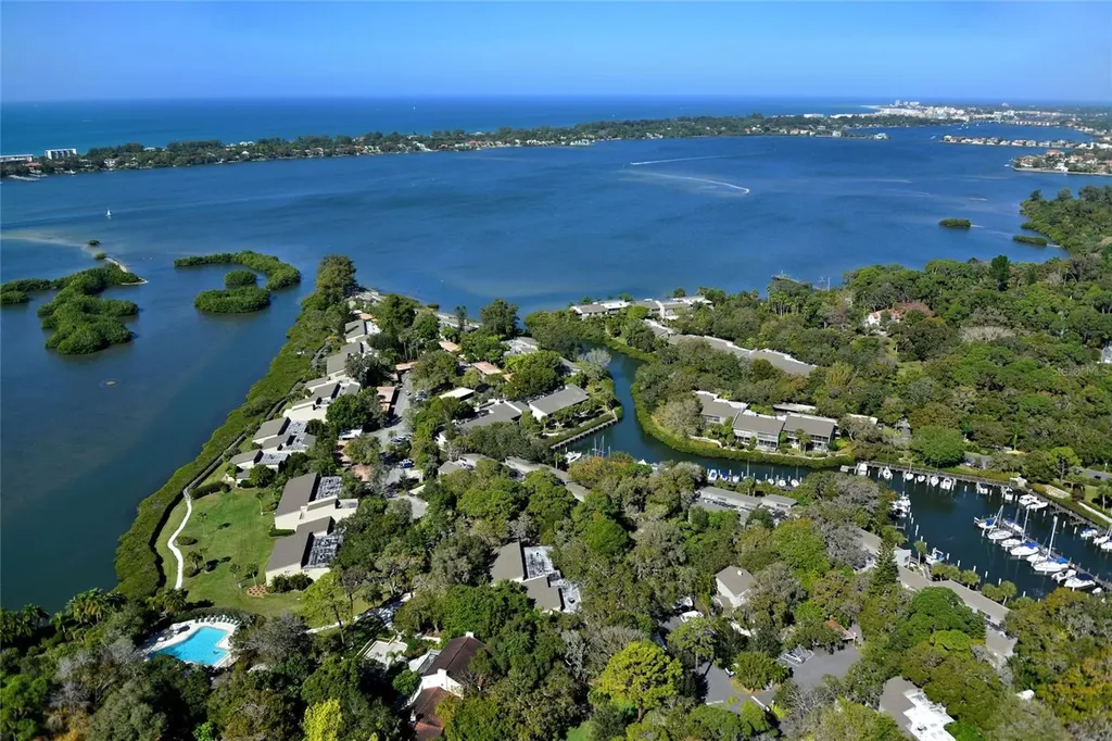 1508 Pelican Cove Road Sarasota FL 34231