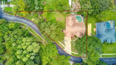 17304 Oak Ledge Drive Lutz FL 33549