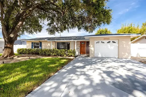 2700 59th Way N St Petersburg FL 33710
