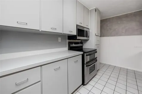 2700 59th Way N St Petersburg FL 33710