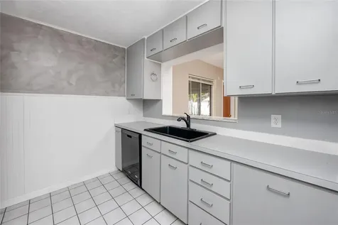 2700 59th Way N St Petersburg FL 33710