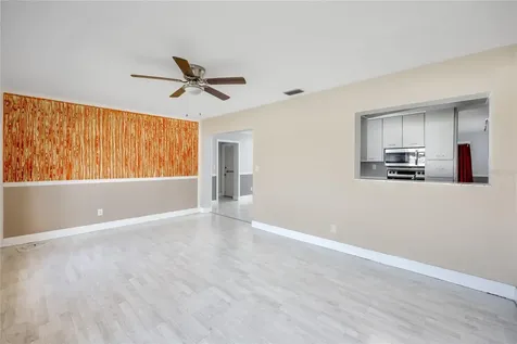 2700 59th Way N St Petersburg FL 33710