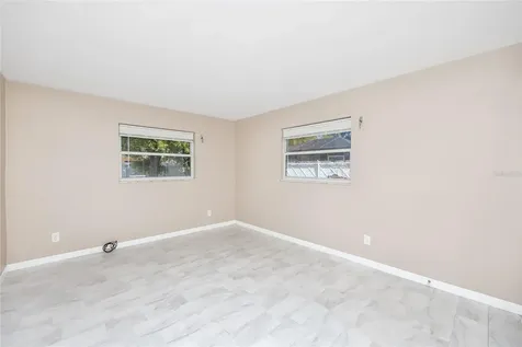 2700 59th Way N St Petersburg FL 33710