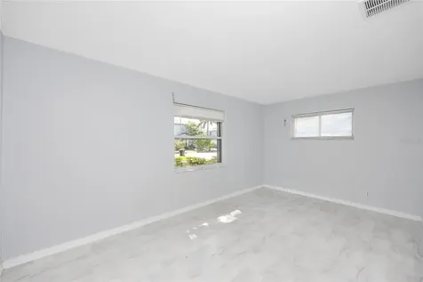 2700 59th Way N St Petersburg FL 33710