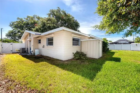 2700 59th Way N St Petersburg FL 33710