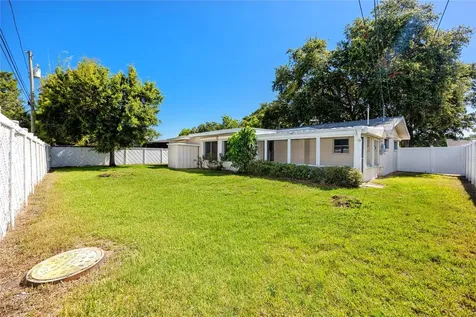 2700 59th Way N St Petersburg FL 33710