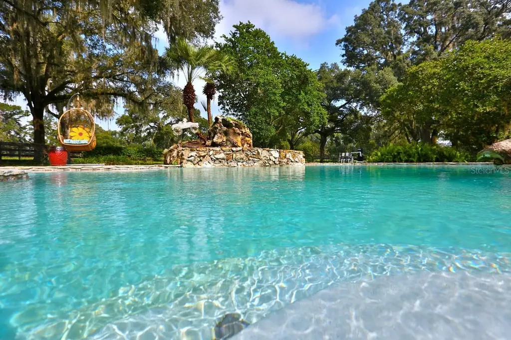 13450 NW Gainesville Road Reddick FL 32686