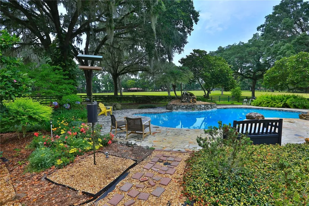 13450 NW Gainesville Road Reddick FL 32686