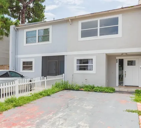 3120 S Pines Drive Largo FL 33771