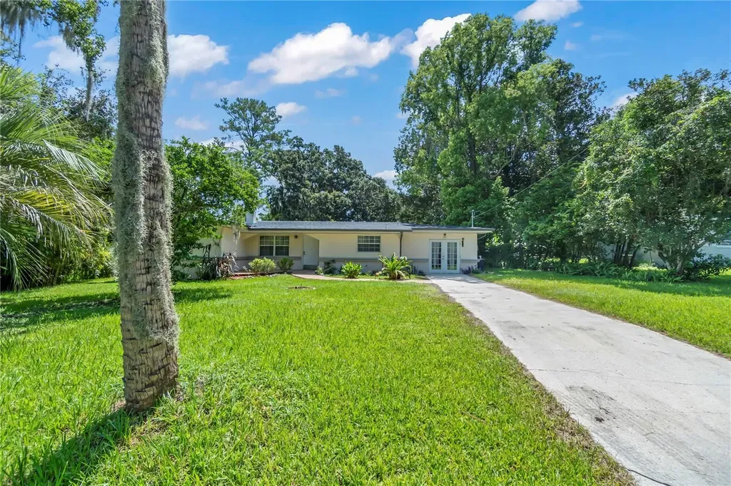 15 S Mildred Avenue Brooksville FL 34601