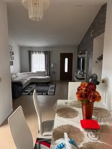 8 Trotters Circle Kissimmee FL 34743
