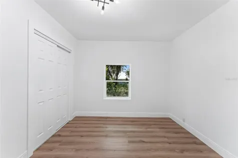 221 W Beresford Avenue Deland FL 32720
