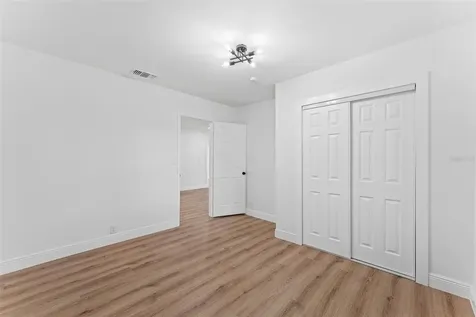 221 W Beresford Avenue Deland FL 32720