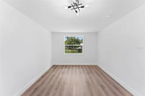 221 W Beresford Avenue Deland FL 32720