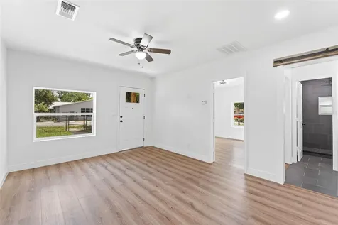 221 W Beresford Avenue Deland FL 32720