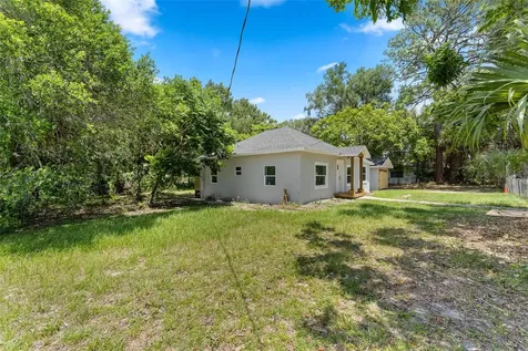 221 W Beresford Avenue Deland FL 32720