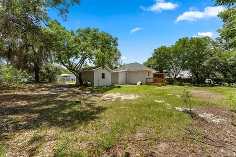 221 W Beresford Avenue Deland FL 32720