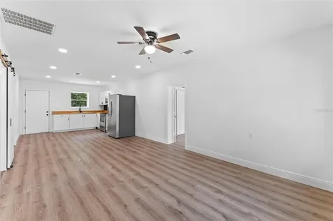 221 W Beresford Avenue Deland FL 32720