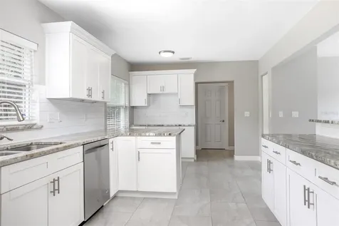 818 W Highland Avenue Deland FL 32720