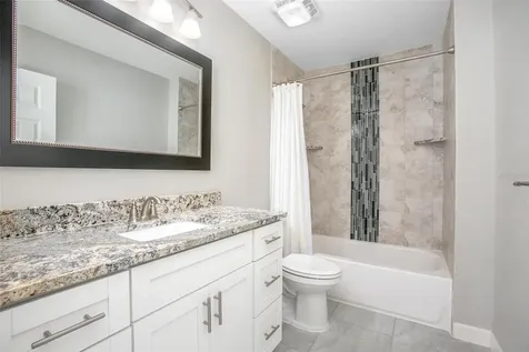 818 W Highland Avenue Deland FL 32720