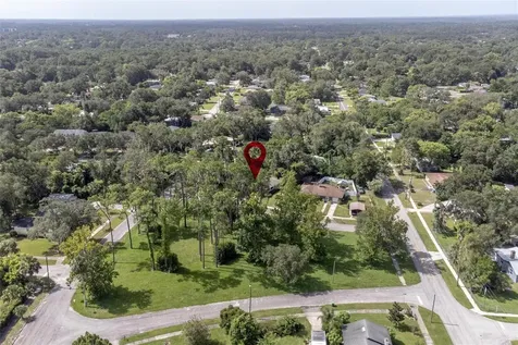 818 W Highland Avenue Deland FL 32720