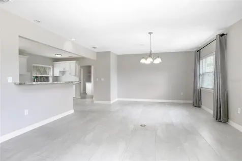 818 W Highland Avenue Deland FL 32720