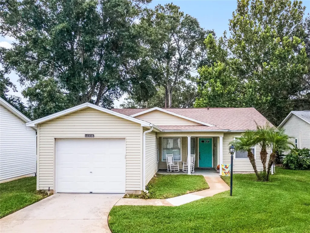 32206 Sweet Briar Court Leesburg FL 34748