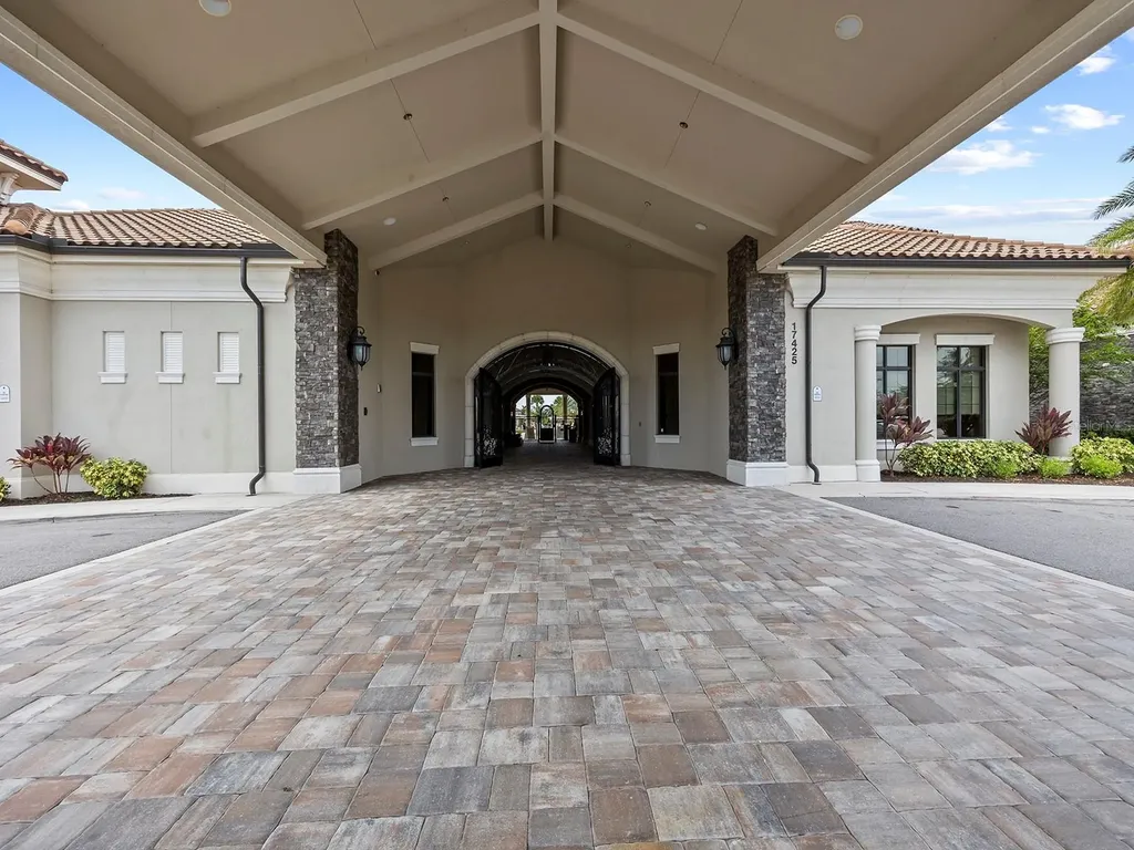 5947 Brandon Run Lakewood Ranch FL 34211