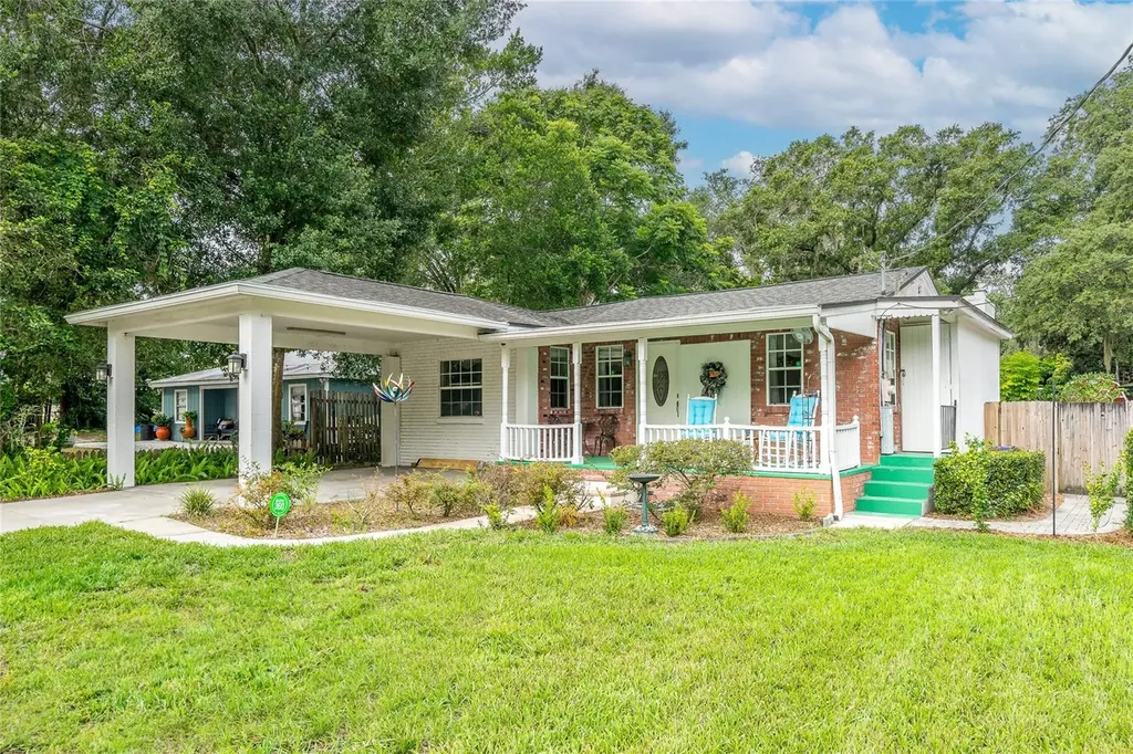 11710 North Drive Tampa FL 33617