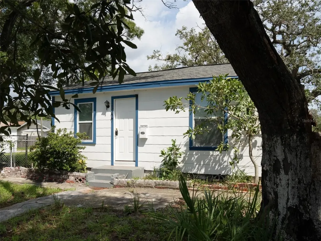 3227 5th Avenue S St Petersburg FL 33712