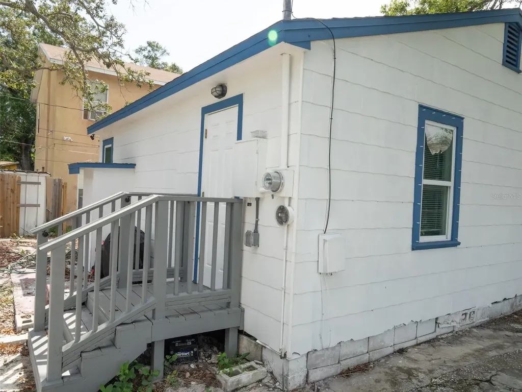 3227 5th Avenue S St Petersburg FL 33712